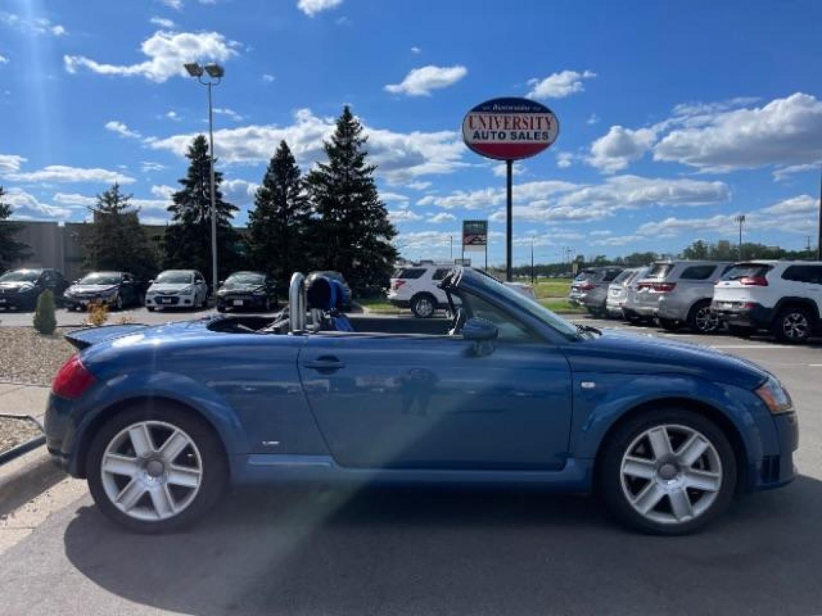 2004 Moro Blue Pearl Effect with Black Convertible Roof Audi TT Roadster quattro (250 hp) (TRUUF28NX41) with an 3.2L V6 DOHC 20V engine, 6-Speed Automatic transmission, located at 3301 W Hwy 13, Burnsville, MN, 55337, (952) 460-3200, 44.775333, -93.320808 - Photo #4