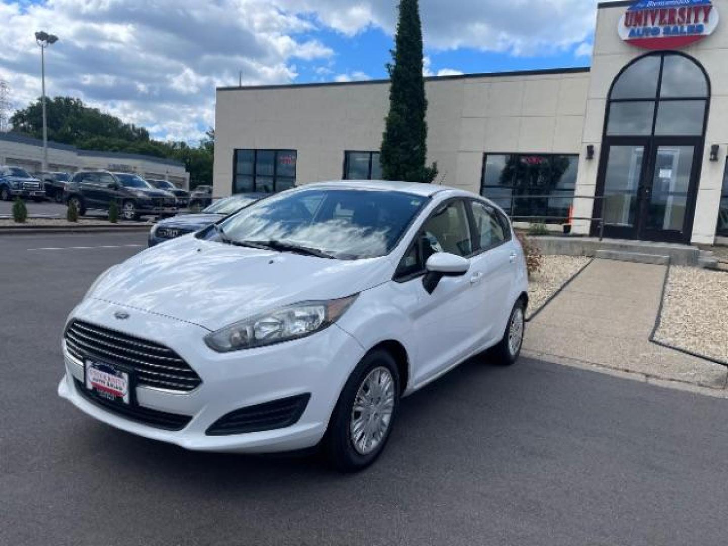 2016 Oxford White Ford Fiesta S Hatchback (3FADP4TJ5GM) with an 1.6L L4 DOHC 16V engine, located at 3301 W Hwy 13, Burnsville, MN, 55337, (952) 460-3200, 44.775333, -93.320808 - Photo#4