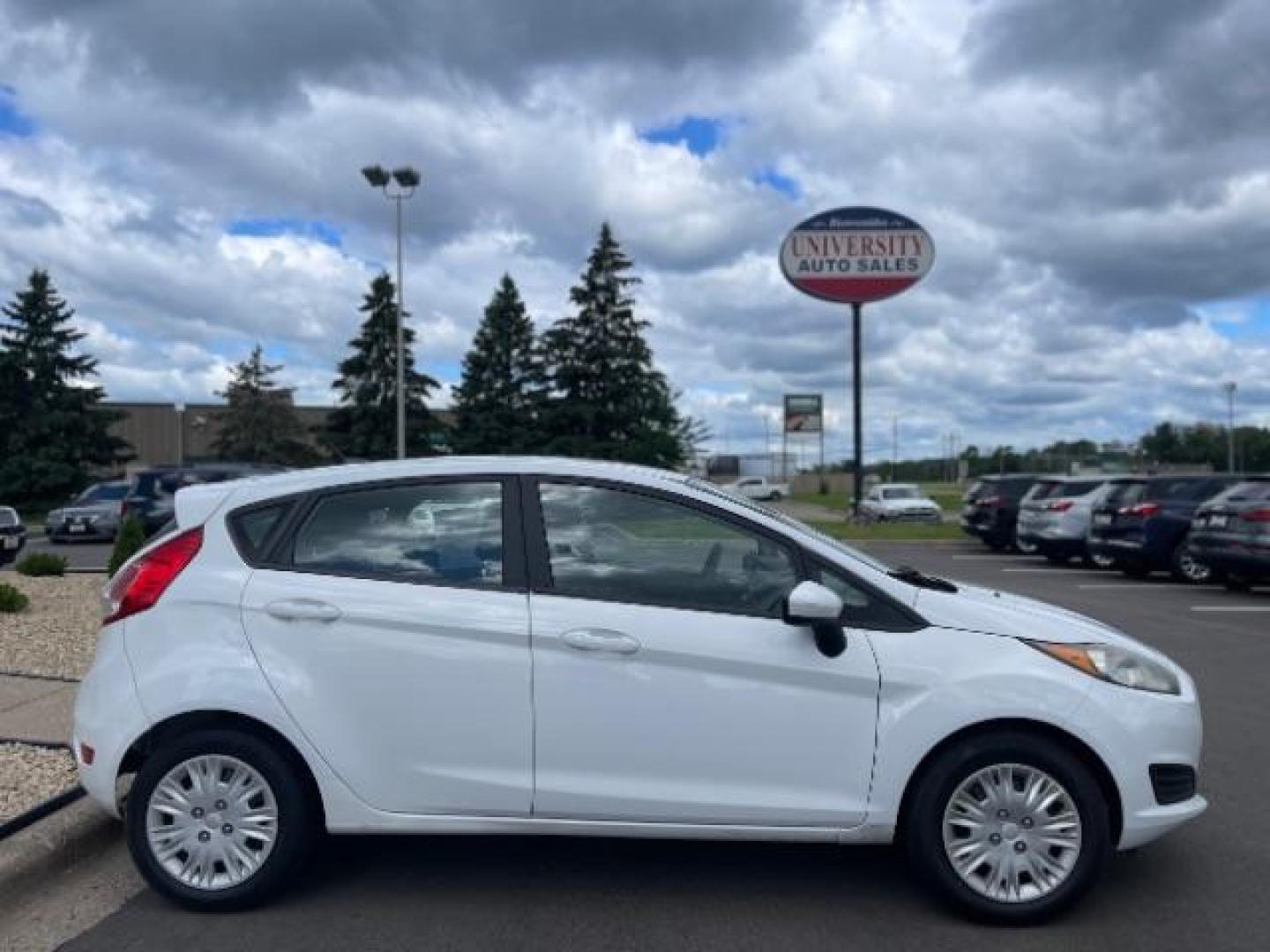 2016 Oxford White Ford Fiesta S Hatchback (3FADP4TJ5GM) with an 1.6L L4 DOHC 16V engine, located at 3301 W Hwy 13, Burnsville, MN, 55337, (952) 460-3200, 44.775333, -93.320808 - Photo#7