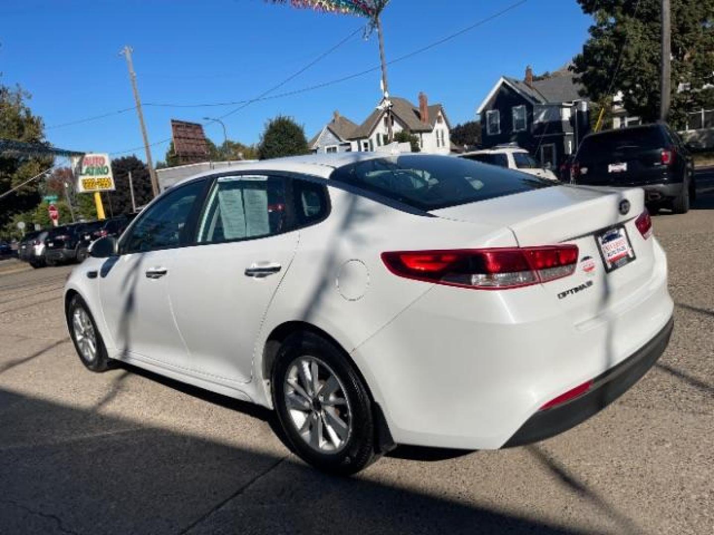 2017 Snow White Pearl Kia Optima LX (5XXGT4L3XHG) with an 2.4L L4 DOHC 16V engine, 6-Speed Automatic transmission, located at 745 S Robert St, St. Paul, MN, 55107, (651) 222-2991, 44.923389, -93.081215 - Photo#6