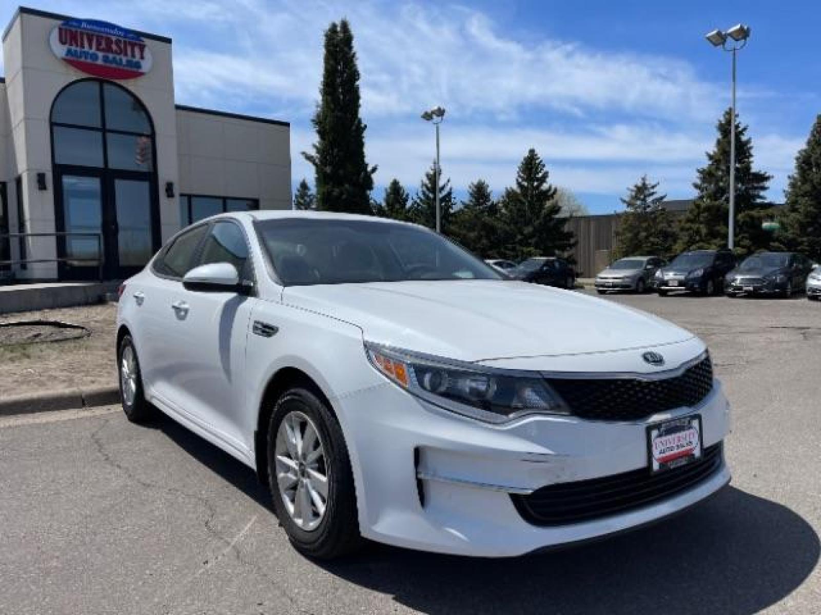 2017 Snow White Pearl Kia Optima LX (5XXGT4L3XHG) with an 2.4L L4 DOHC 16V engine, 6-Speed Automatic transmission, located at 745 S Robert St, St. Paul, MN, 55107, (651) 222-2991, 44.923389, -93.081215 - Photo #18