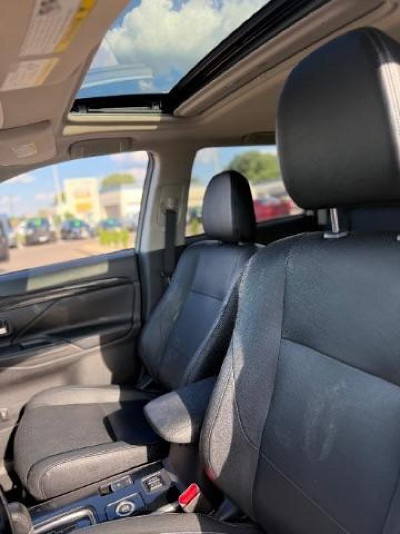 2017 Diamond White Mitsubishi Outlander GT S-AWC (JA4JZ4AX4HZ) with an 3.0L V6 SOHC 24V engine, Continuously Variabl transmission, located at 3301 W Hwy 13, Burnsville, MN, 55337, (952) 460-3200, 44.775333, -93.320808 - Photo#11