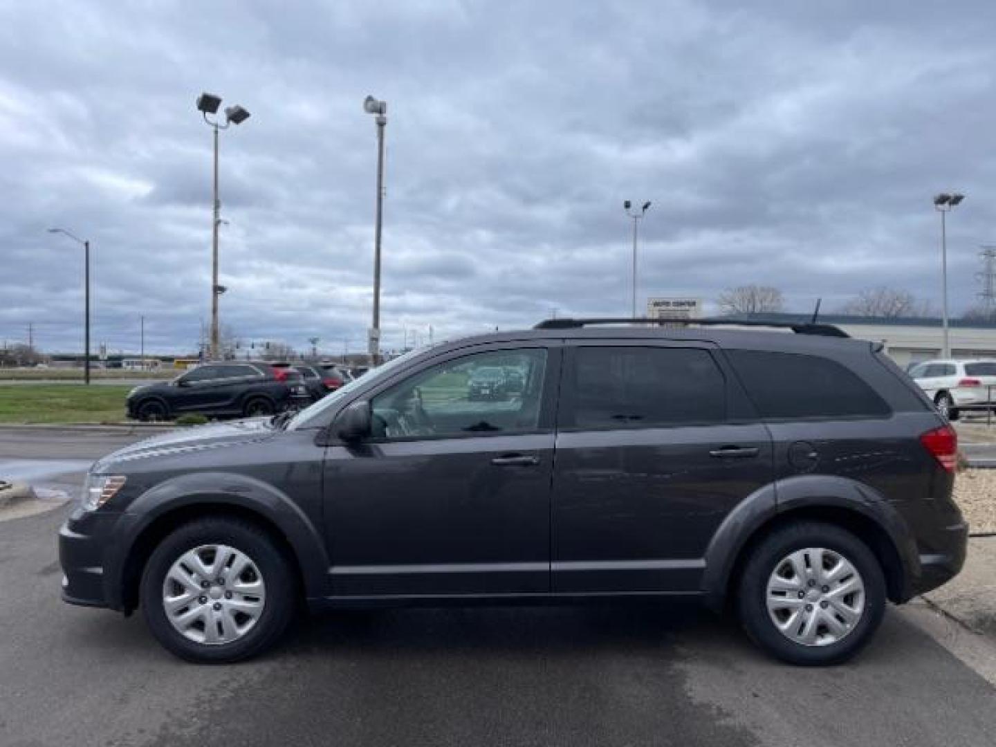 2019 GRAY Dodge Journey SE Value Package (3C4PDCAB1KT) with an 2.4L L4 DOHC 16V engine, 6-Speed Automatic transmission, located at 745 S Robert St, St. Paul, MN, 55107, (651) 222-2991, 44.923389, -93.081215 - Photo#5