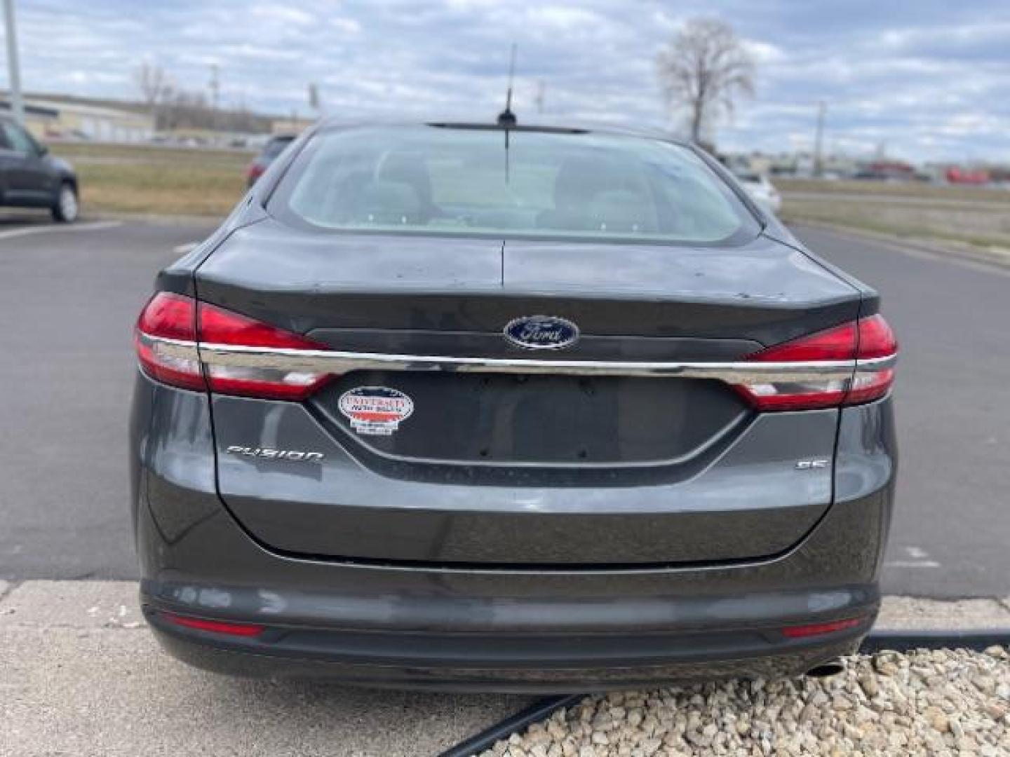 2017 Ingot Silver Metalli Ford Fusion SE (3FA6P0H72HR) with an 2.5L L4 DOHC 16V engine, 6-Speed Automatic transmission, located at 3301 W Hwy 13, Burnsville, MN, 55337, (952) 460-3200, 44.775333, -93.320808 - Photo#3