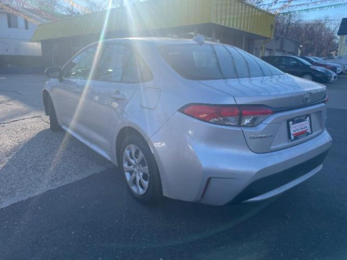 2020 Classic Silver Metal Toyota Corolla LE (5YFEPRAE3LP) with an 1.8L L4 DOHC 16V engine, Continuously Variabl transmission, located at 745 S Robert St, St. Paul, MN, 55107, (651) 222-2991, 44.923389, -93.081215 - Photo#2