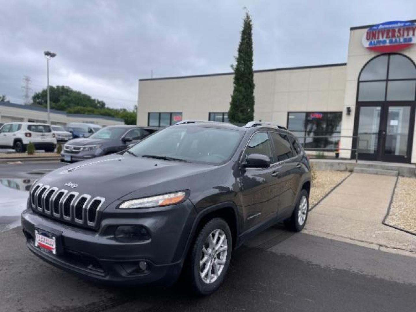 2017 Granite Metallic Cle Jeep Cherokee Latitude FWD (1C4PJLCB5HW) with an 2.4L L4 DOHC 16V engine, 9-Speed Automatic transmission, located at 745 S Robert St, St. Paul, MN, 55107, (651) 222-2991, 44.923389, -93.081215 - Photo#2