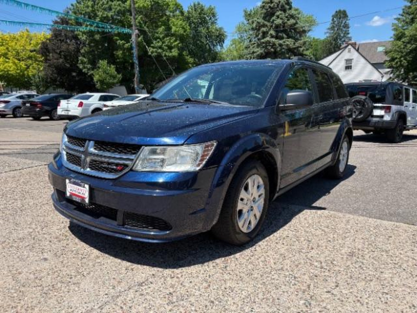 2018 BLUE Dodge Journey SE (3C4PDCAB0JT) with an 2.4L L4 DOHC 16V engine, 4-Speed Automatic transmission, located at 745 S Robert St, St. Paul, MN, 55107, (651) 222-2991, 44.923389, -93.081215- Photo#2