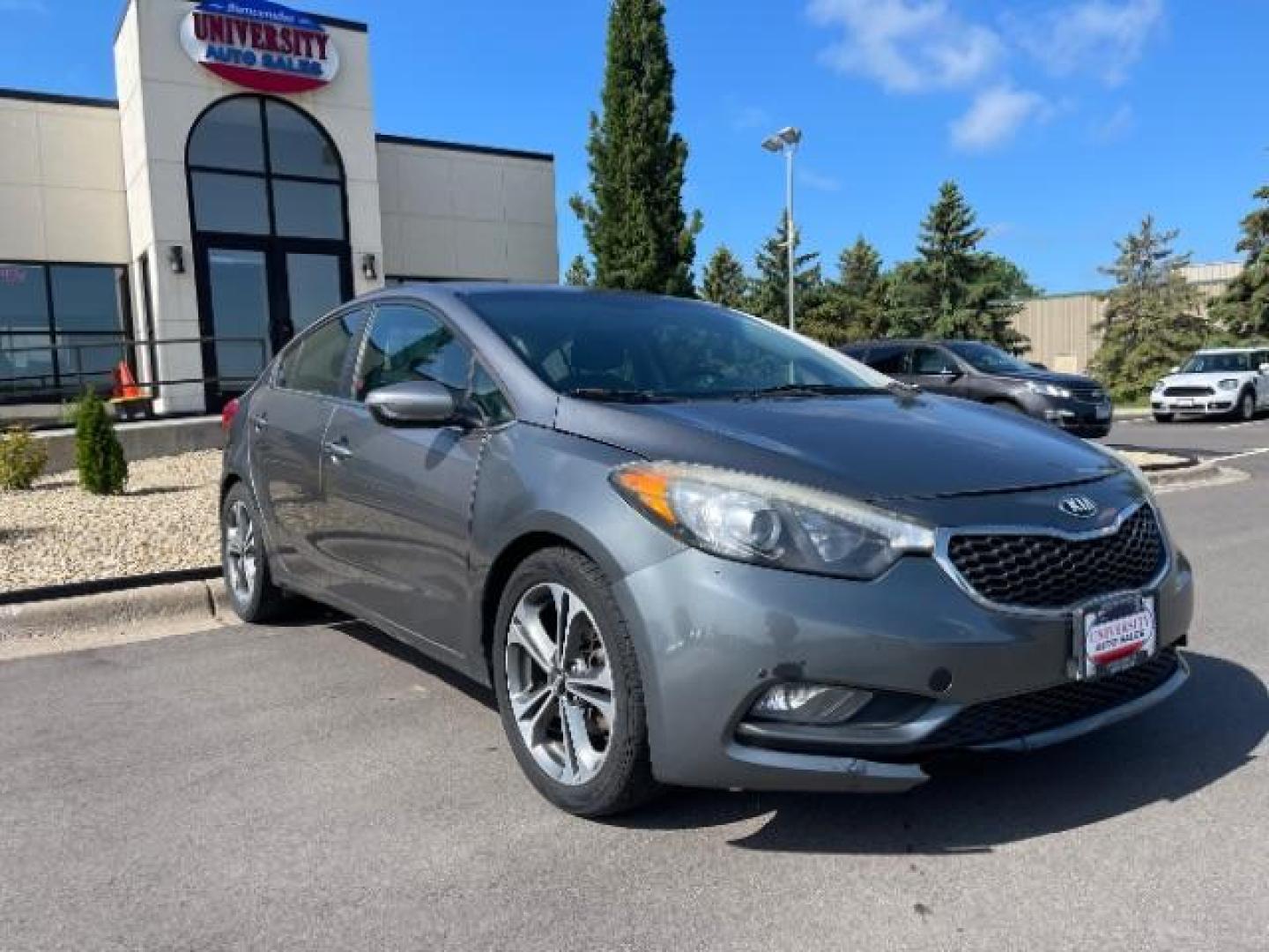 2016 Graphite Steel Kia Forte EX (KNAFX4A84G5) with an 2.0L L4 DOHC 16V engine, 6-Speed Automatic transmission, located at 3301 W Hwy 13, Burnsville, MN, 55337, (952) 460-3200, 44.775333, -93.320808 - Photo#0