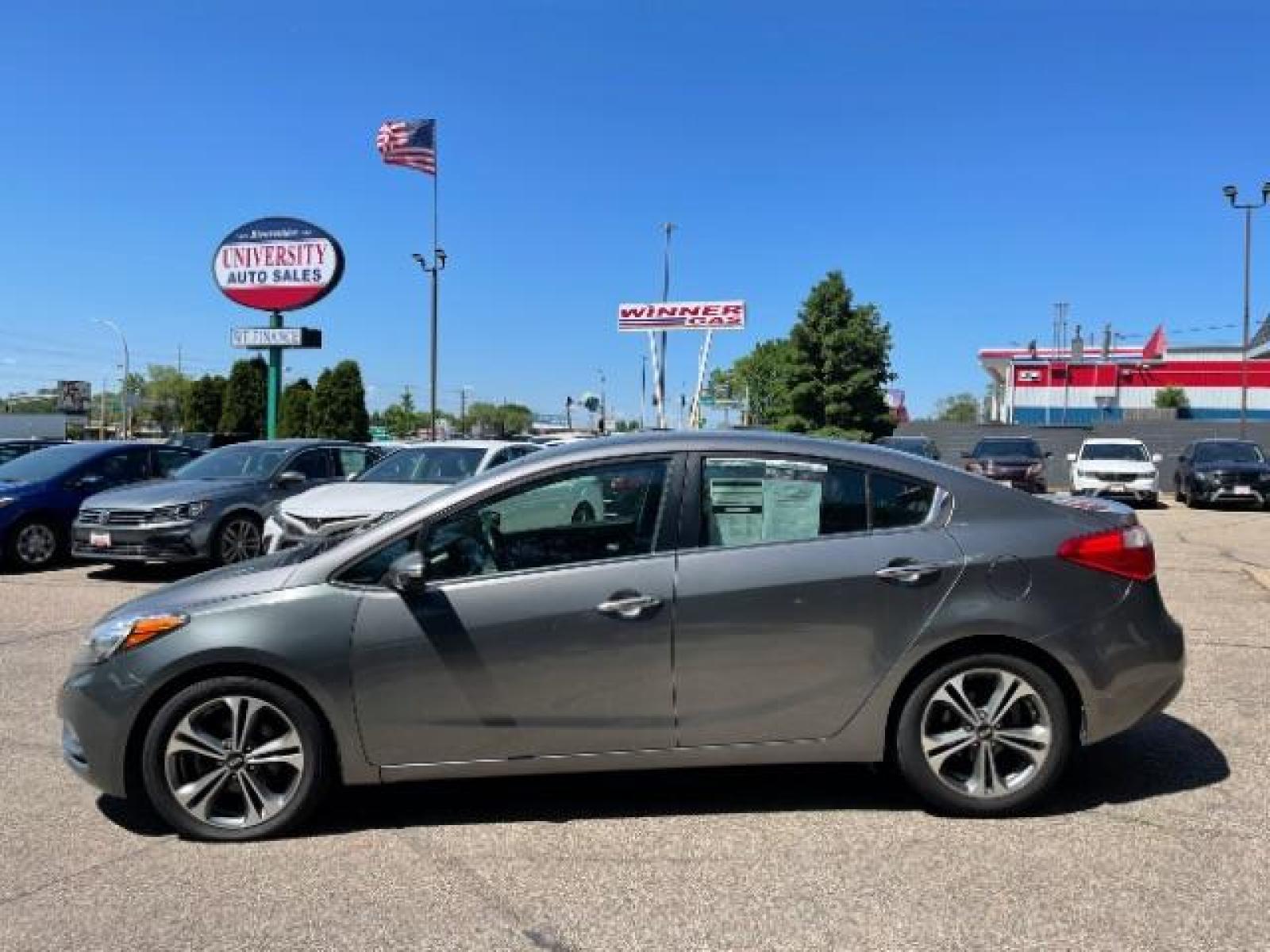 2016 Graphite Steel Kia Forte EX (KNAFX4A84G5) with an 2.0L L4 DOHC 16V engine, 6-Speed Automatic transmission, located at 3301 W Hwy 13, Burnsville, MN, 55337, (952) 460-3200, 44.775333, -93.320808 - Photo #2