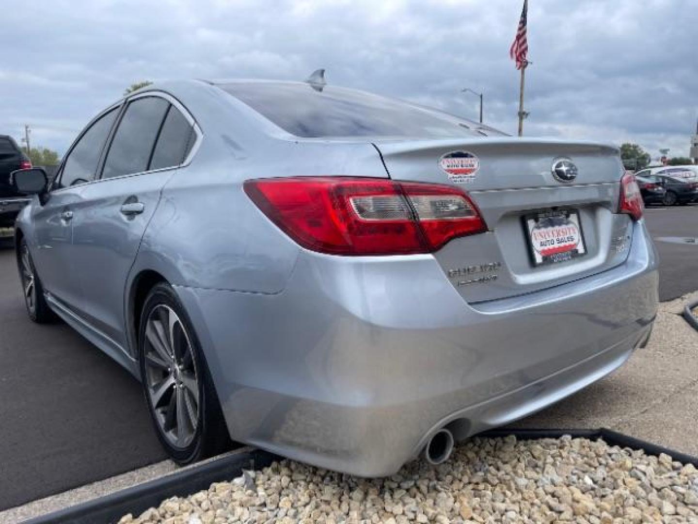 2016 Ice Silver Metallic Subaru Legacy 2.5i Limited (4S3BNAL66G3) with an 2.5L H4 SOHC 16V engine, Continuously Variabl transmission, located at 745 S Robert St, St. Paul, MN, 55107, (651) 222-2991, 44.923389, -93.081215 - Photo#11