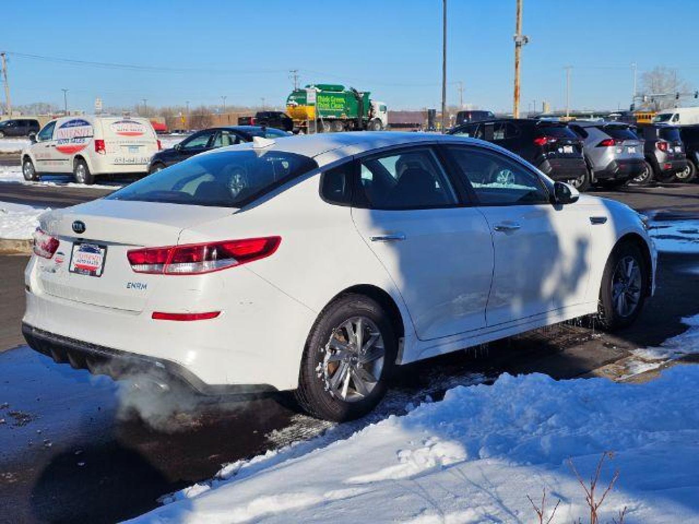 2019 Snow White Pearl Kia Optima LX (5XXGT4L38KG) with an 2.4L L4 DOHC 16V engine, 6-Speed Automatic transmission, located at 3301 W Hwy 13, Burnsville, MN, 55337, (952) 460-3200, 44.775333, -93.320808 - Photo#6