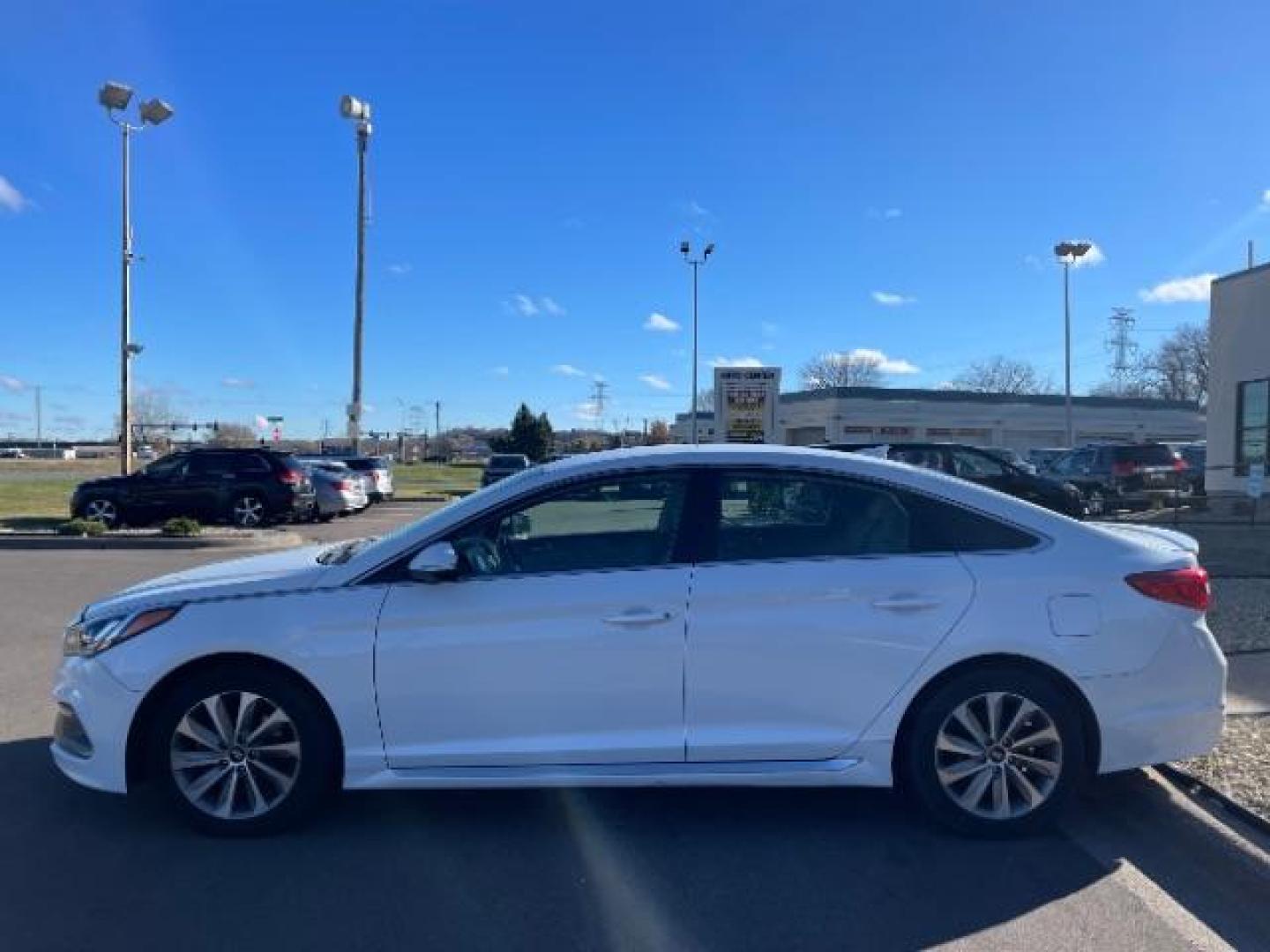 2015 Quartz White Pearl Hyundai Sonata Sport (5NPE34AF7FH) with an 2.4L L4 DOHC 16V engine, 6-Speed Automatic transmission, located at 3301 W Hwy 13, Burnsville, MN, 55337, (952) 460-3200, 44.775333, -93.320808 - Photo#2