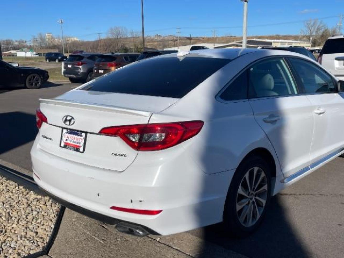 2015 Quartz White Pearl Hyundai Sonata Sport (5NPE34AF7FH) with an 2.4L L4 DOHC 16V engine, 6-Speed Automatic transmission, located at 3301 W Hwy 13, Burnsville, MN, 55337, (952) 460-3200, 44.775333, -93.320808 - Photo#4