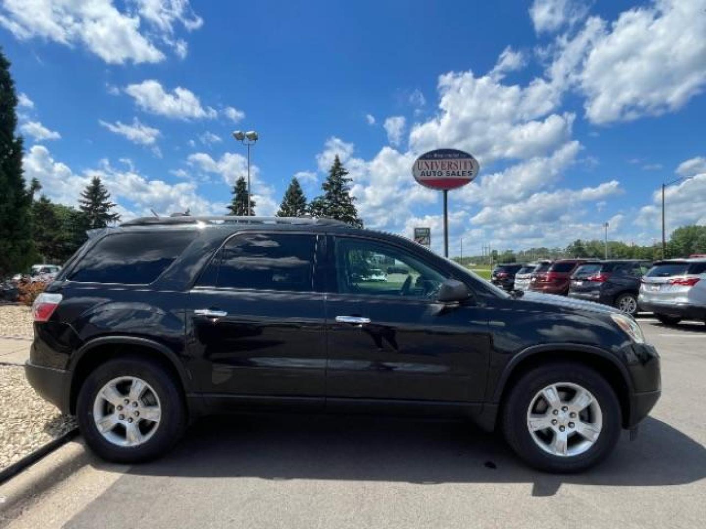 2012 Carbon Black Metalli GMC Acadia SLE-2 AWD (1GKKVPED3CJ) with an 3.6L V6 DOHC 24V engine, 6-Speed Automatic transmission, located at 3301 W Hwy 13, Burnsville, MN, 55337, (952) 460-3200, 44.775333, -93.320808 - Photo#5