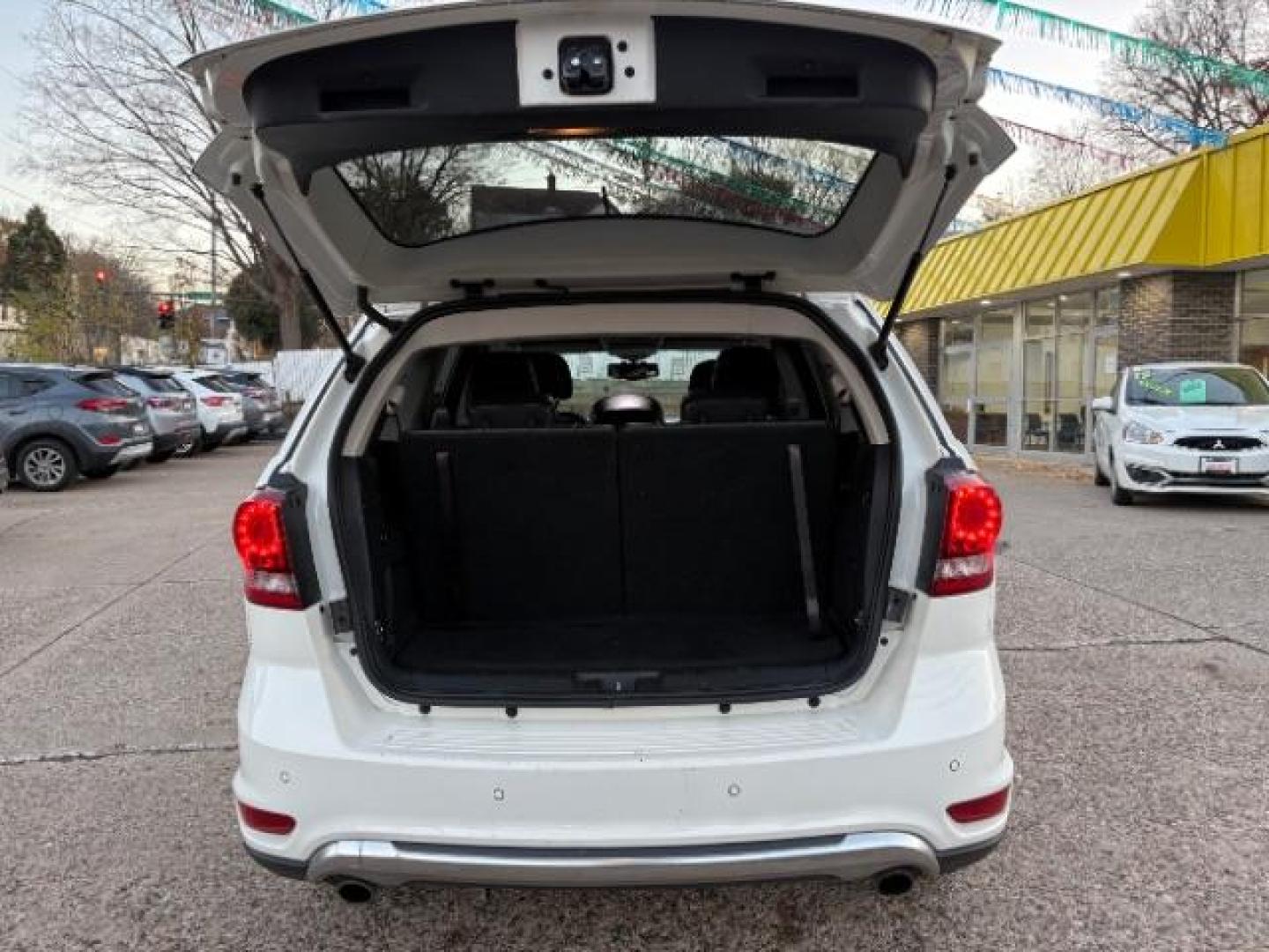 2017 White Dodge Journey Crossroad Plus FWD (3C4PDCGG5HT) with an 3.6L V6 DOHC 24V engine, 4-Speed Automatic transmission, located at 745 S Robert St, St. Paul, MN, 55107, (651) 222-2991, 44.923389, -93.081215 - Photo#4