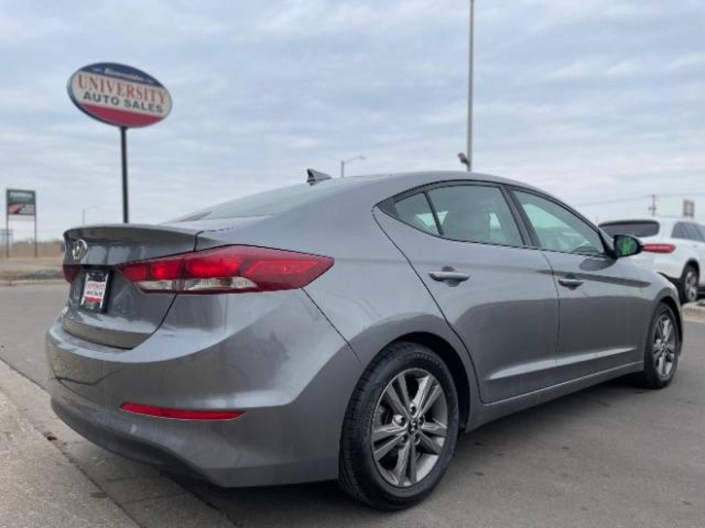 2018 Machine Gray Hyundai Elantra Limited (5NPD84LF6JH) with an 1.8L L4 DOHC 16V engine, 6-Speed Automatic transmission, located at 3301 W Hwy 13, Burnsville, MN, 55337, (952) 460-3200, 44.775333, -93.320808 - Photo#3