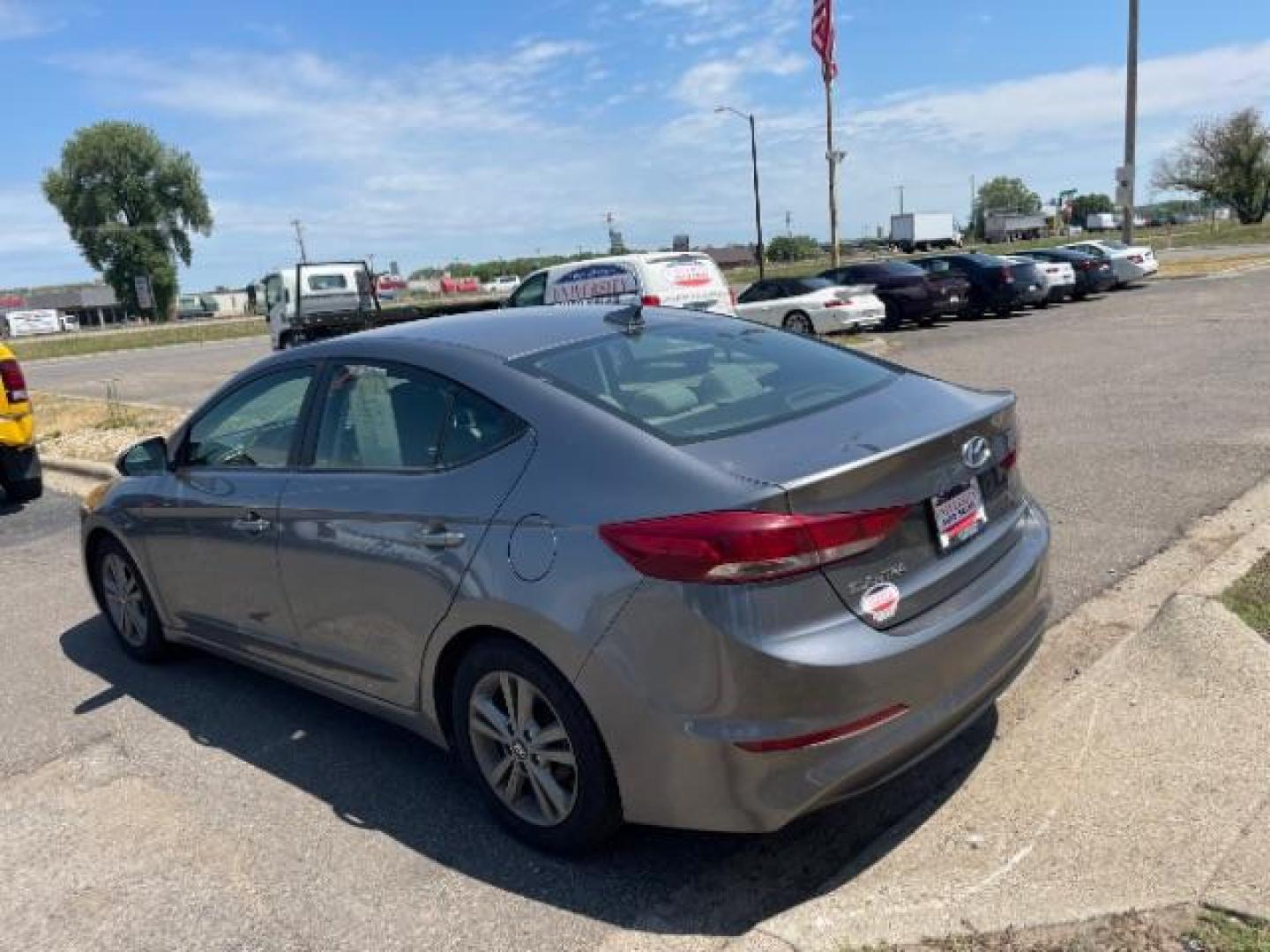 2018 Machine Gray Hyundai Elantra Limited (5NPD84LF6JH) with an 1.8L L4 DOHC 16V engine, 6-Speed Automatic transmission, located at 745 S Robert St, St. Paul, MN, 55107, (651) 222-2991, 44.923389, -93.081215 - Photo#3