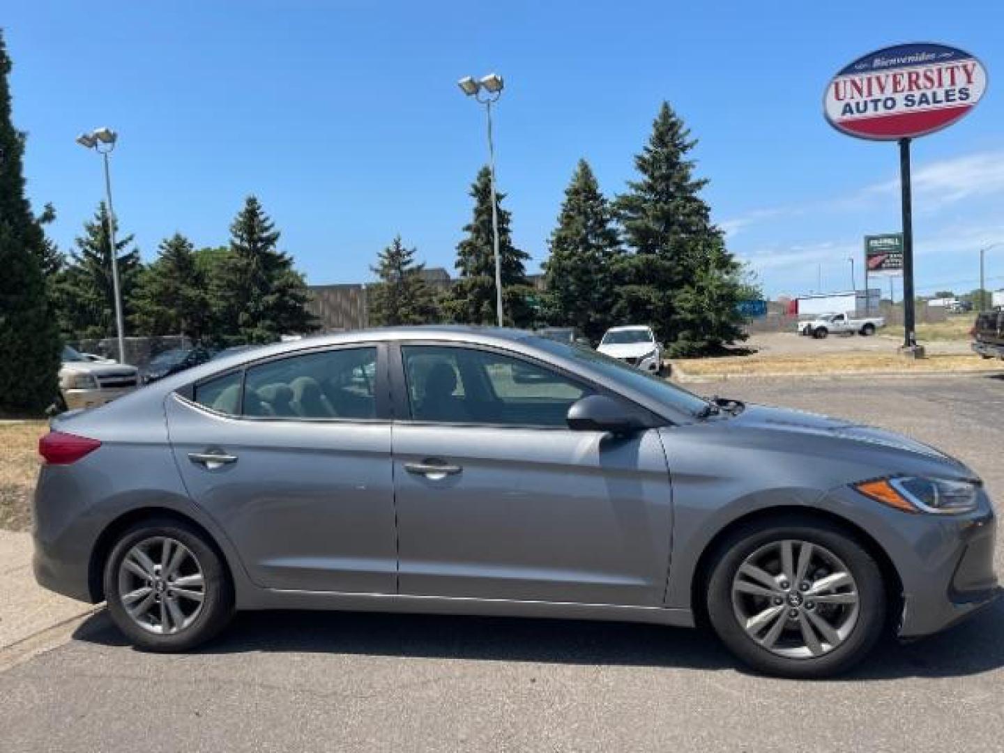 2018 Machine Gray Hyundai Elantra Limited (5NPD84LF6JH) with an 1.8L L4 DOHC 16V engine, 6-Speed Automatic transmission, located at 745 S Robert St, St. Paul, MN, 55107, (651) 222-2991, 44.923389, -93.081215 - Photo#7