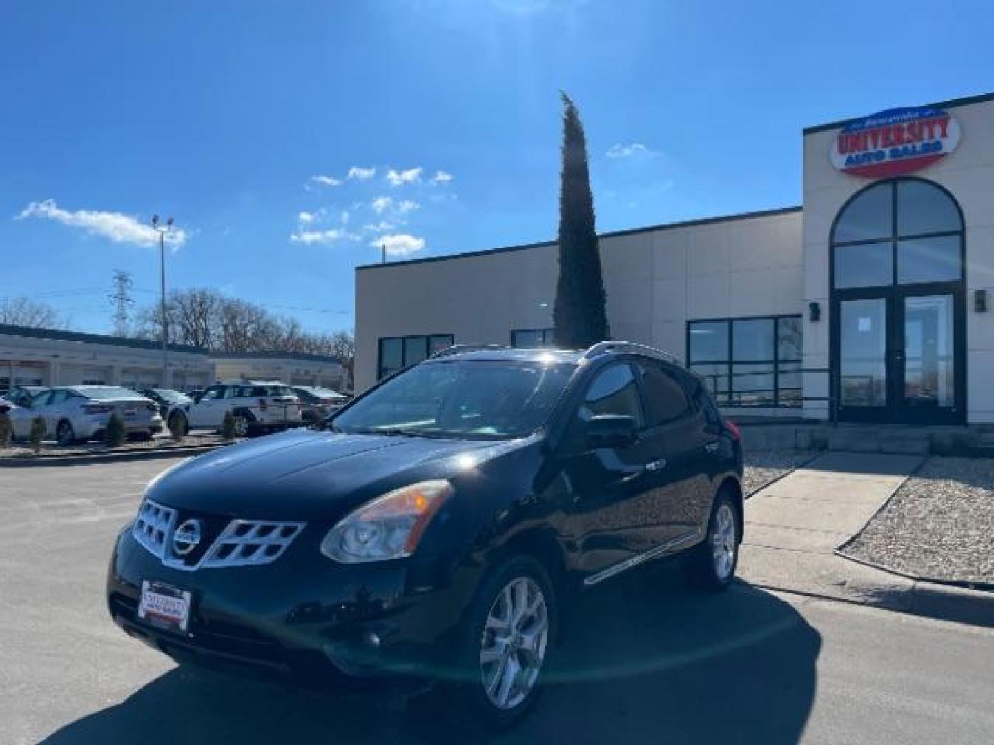 2012 Super Black Nissan Rogue S AWD (JN8AS5MV0CW) with an 2.5L L4 DOHC 16V engine, Continuously Variabl transmission, located at 3301 W Hwy 13, Burnsville, MN, 55337, (952) 460-3200, 44.775333, -93.320808 - Photo#4