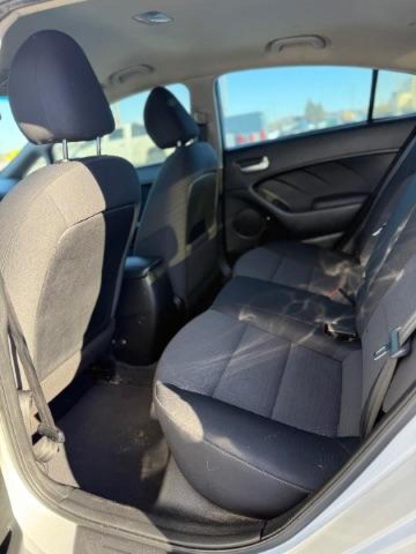 2018 GRAY Kia Forte LX 6A (3KPFL4A76JE) with an 2.0L L4 DOHC 16V engine, 6-Speed Automatic transmission, located at 3301 W Hwy 13, Burnsville, MN, 55337, (952) 460-3200, 44.775333, -93.320808 - Photo#9