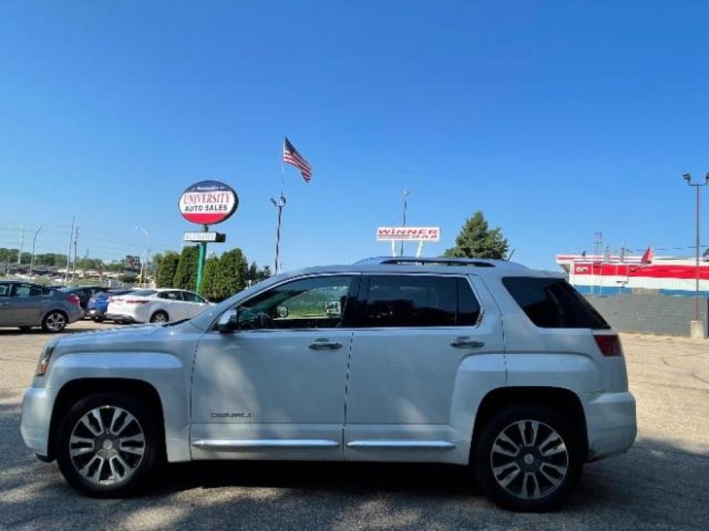 2016 White Frost Tricoat GMC Terrain Denali AWD (2GKFLVE35G6) with an 3.6L V6 DOHC 24V engine, 6-Speed Automatic transmission, located at 3301 W Hwy 13, Burnsville, MN, 55337, (952) 460-3200, 44.775333, -93.320808 - Photo #10