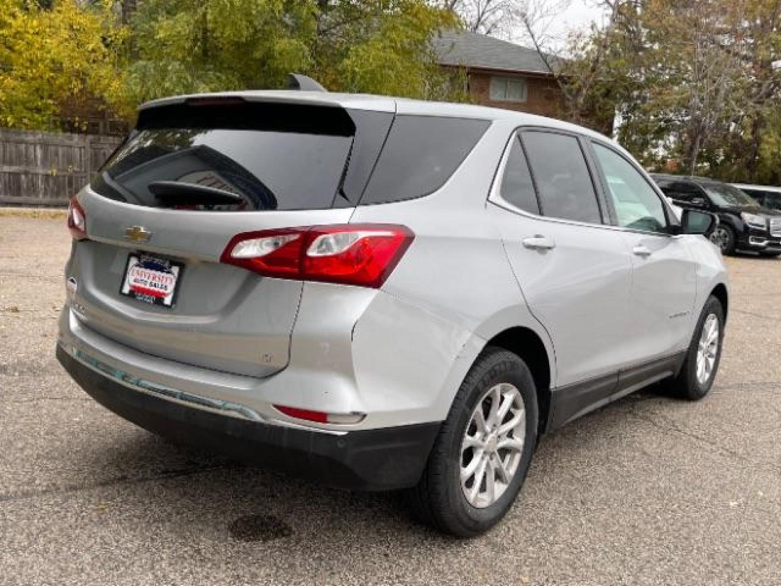 2018 SILVER Chevrolet Equinox LT 2WD (3GNAXJEV0JL) with an 1.5L L4 DOHC 16V TURBO engine, 6-Speed Automatic transmission, located at 745 S Robert St, St. Paul, MN, 55107, (651) 222-2991, 44.923389, -93.081215 - Photo #10