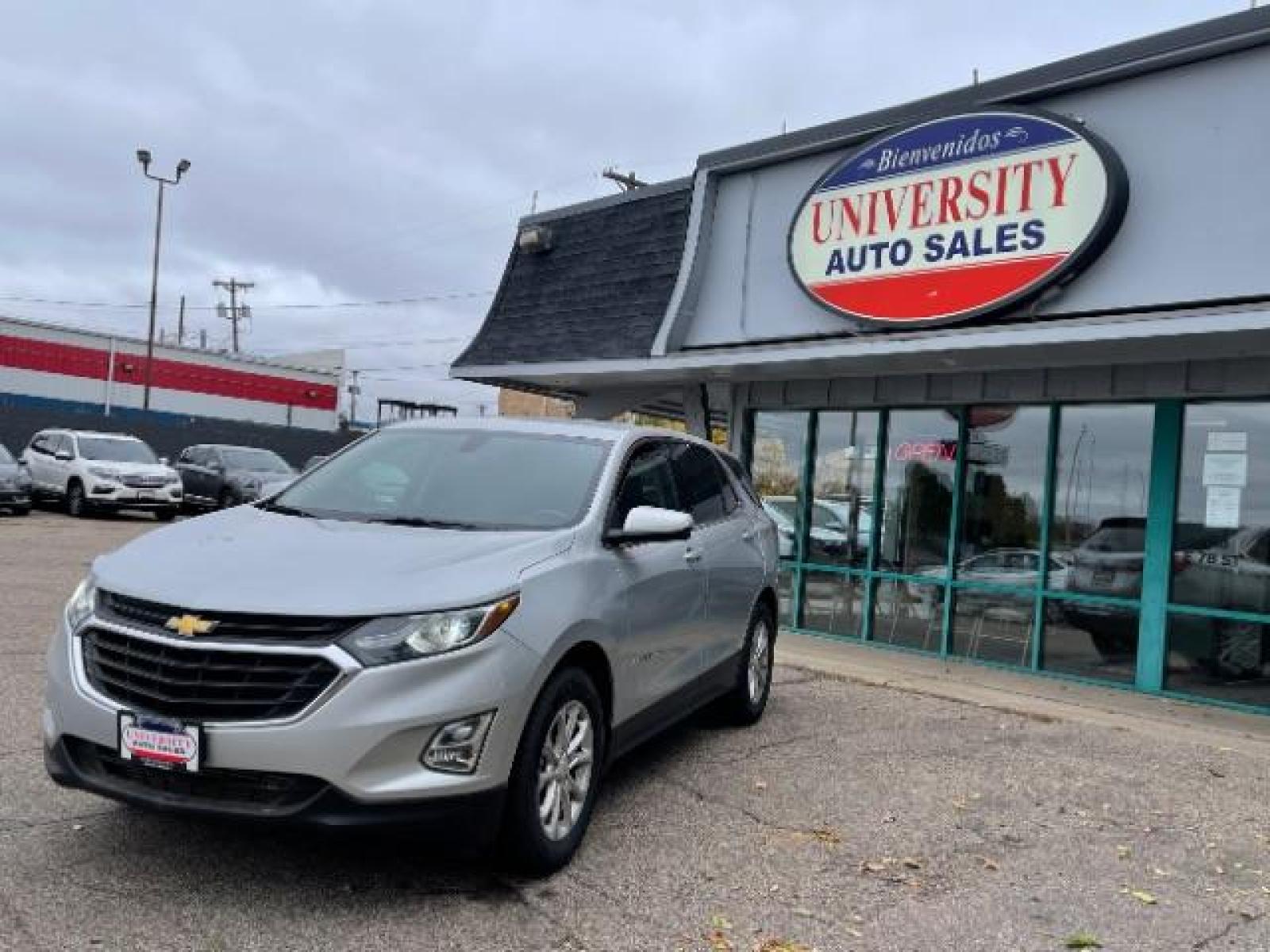 2018 SILVER Chevrolet Equinox LT 2WD (3GNAXJEV0JL) with an 1.5L L4 DOHC 16V TURBO engine, 6-Speed Automatic transmission, located at 745 S Robert St, St. Paul, MN, 55107, (651) 222-2991, 44.923389, -93.081215 - Photo #2