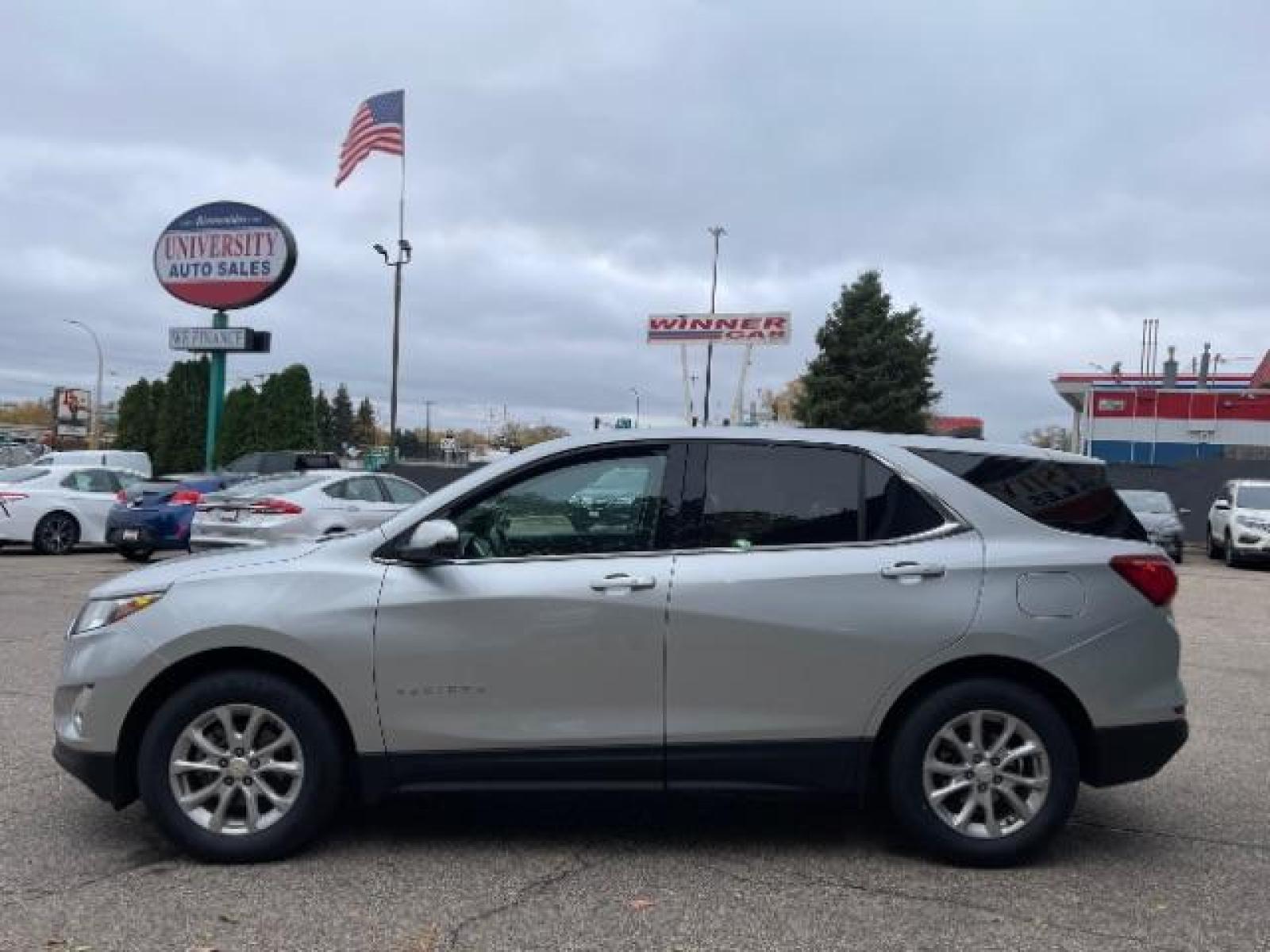 2018 SILVER Chevrolet Equinox LT 2WD (3GNAXJEV0JL) with an 1.5L L4 DOHC 16V TURBO engine, 6-Speed Automatic transmission, located at 745 S Robert St, St. Paul, MN, 55107, (651) 222-2991, 44.923389, -93.081215 - Photo #3