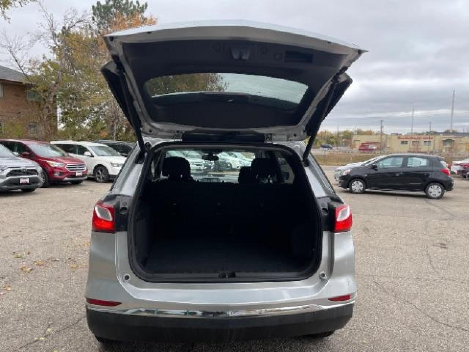2018 SILVER Chevrolet Equinox LT 2WD (3GNAXJEV0JL) with an 1.5L L4 DOHC 16V TURBO engine, 6-Speed Automatic transmission, located at 616 E. 78th St, Richfield, MN, 55423, (612) 866-0331, 44.862831, -93.267143 - Photo #5