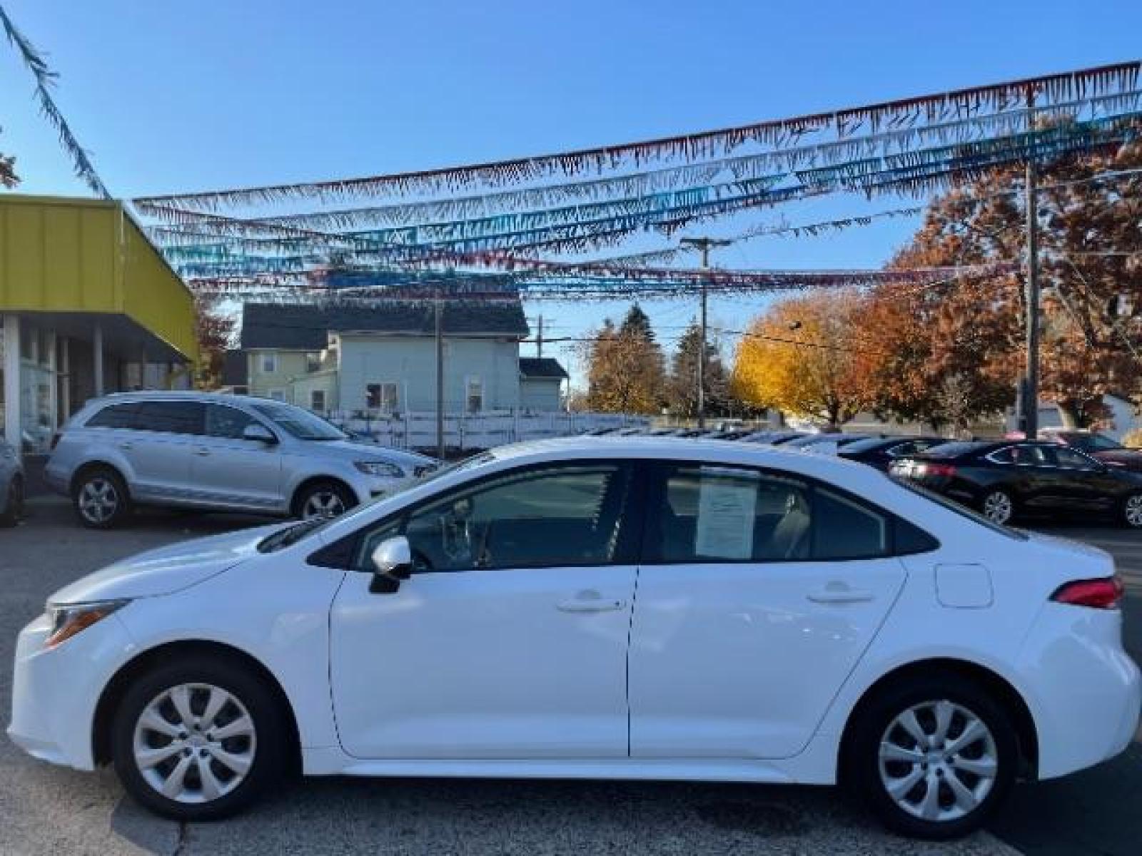 2020 Super White Toyota Corolla LE (JTDEPRAE0LJ) with an 1.8L L4 DOHC 16V engine, Continuously Variable Transmission transmission, located at 745 S Robert St, St. Paul, MN, 55107, (651) 222-2991, 44.923389, -93.081215 - Photo #22