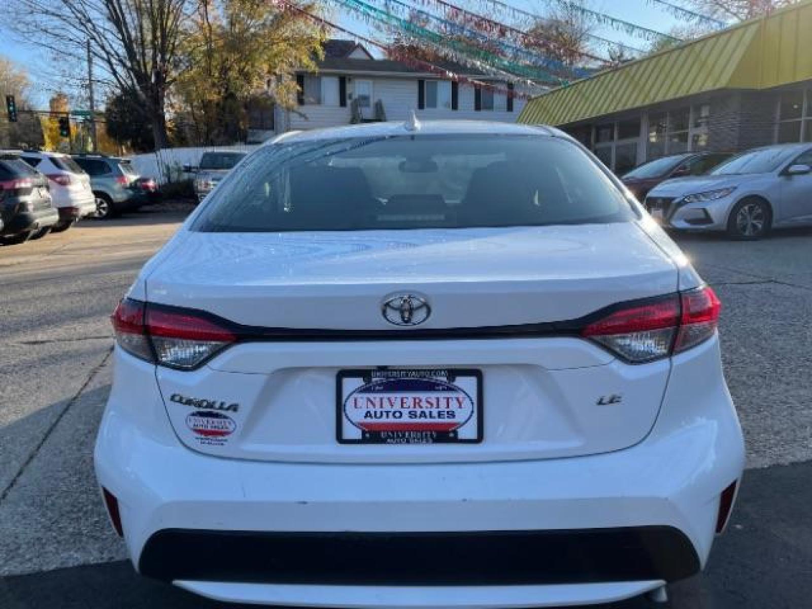 2020 Super White Toyota Corolla LE (JTDEPRAE0LJ) with an 1.8L L4 DOHC 16V engine, Continuously Variable Transmission transmission, located at 745 S Robert St, St. Paul, MN, 55107, (651) 222-2991, 44.923389, -93.081215 - Photo #24