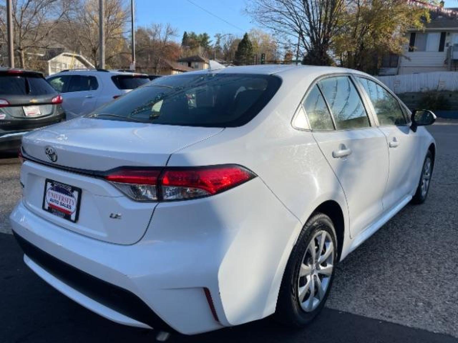2020 Super White Toyota Corolla LE (JTDEPRAE0LJ) with an 1.8L L4 DOHC 16V engine, Continuously Variable Transmission transmission, located at 745 S Robert St, St. Paul, MN, 55107, (651) 222-2991, 44.923389, -93.081215 - Photo #25