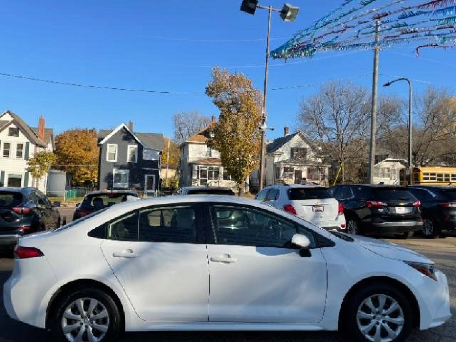 2020 Super White Toyota Corolla LE (JTDEPRAE0LJ) with an 1.8L L4 DOHC 16V engine, Continuously Variable Transmission transmission, located at 745 S Robert St, St. Paul, MN, 55107, (651) 222-2991, 44.923389, -93.081215 - Photo #26