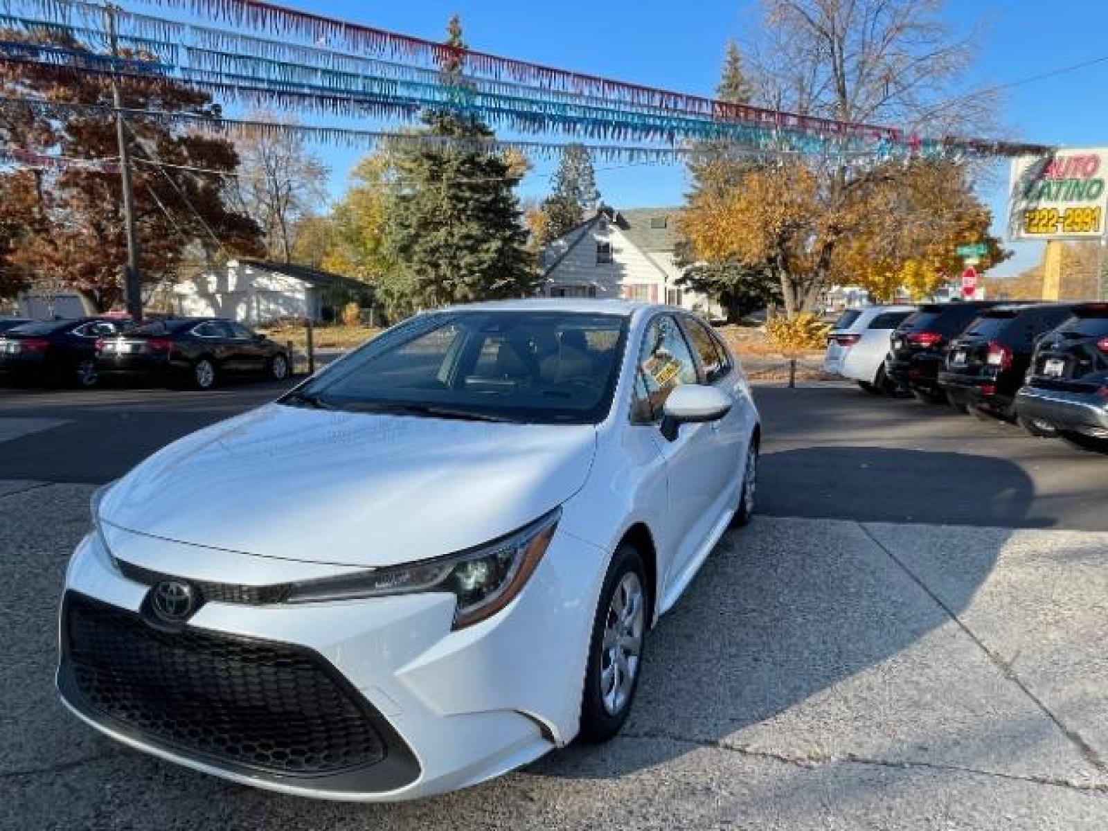 2020 Super White Toyota Corolla LE (JTDEPRAE0LJ) with an 1.8L L4 DOHC 16V engine, Continuously Variable Transmission transmission, located at 745 S Robert St, St. Paul, MN, 55107, (651) 222-2991, 44.923389, -93.081215 - Photo #1