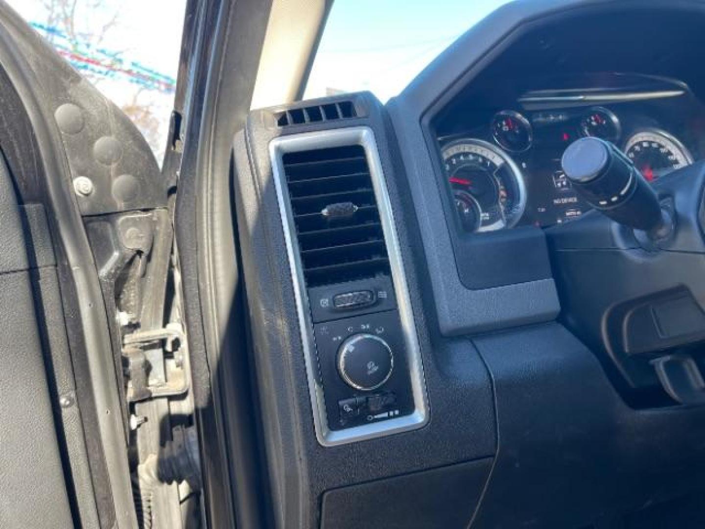 2017 BLACK RAM 1500 SLT Crew Cab LWB 4WD (1C6RR7TT6HS) with an 5.7L V8 OHV 16V engine, 8-Speed Automatic transmission, located at 745 S Robert St, St. Paul, MN, 55107, (651) 222-2991, 44.923389, -93.081215 - Photo#15