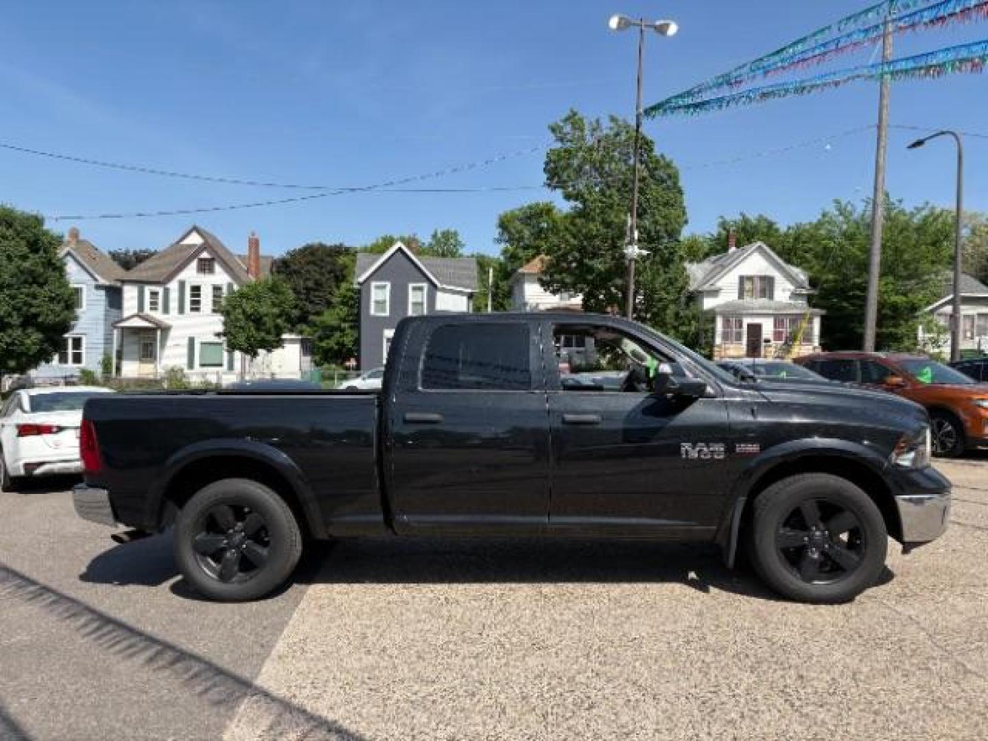 2017 BLACK RAM 1500 SLT Crew Cab LWB 4WD (1C6RR7TT6HS) with an 5.7L V8 OHV 16V engine, 8-Speed Automatic transmission, located at 745 S Robert St, St. Paul, MN, 55107, (651) 222-2991, 44.923389, -93.081215 - Photo#7