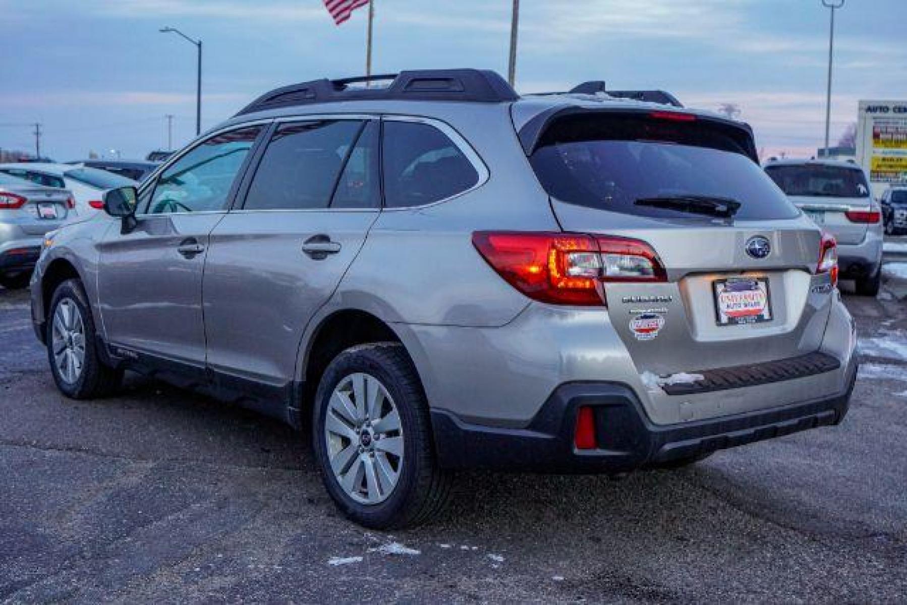 2018 Tungsten Metallic Subaru Outback 2.5i Premium (4S4BSAFC6J3) with an 2.5L H4 DOHC 16V engine, Continuously Variable Transmission transmission, located at 745 S Robert St, St. Paul, MN, 55107, (651) 222-2991, 44.923389, -93.081215 - Photo #4