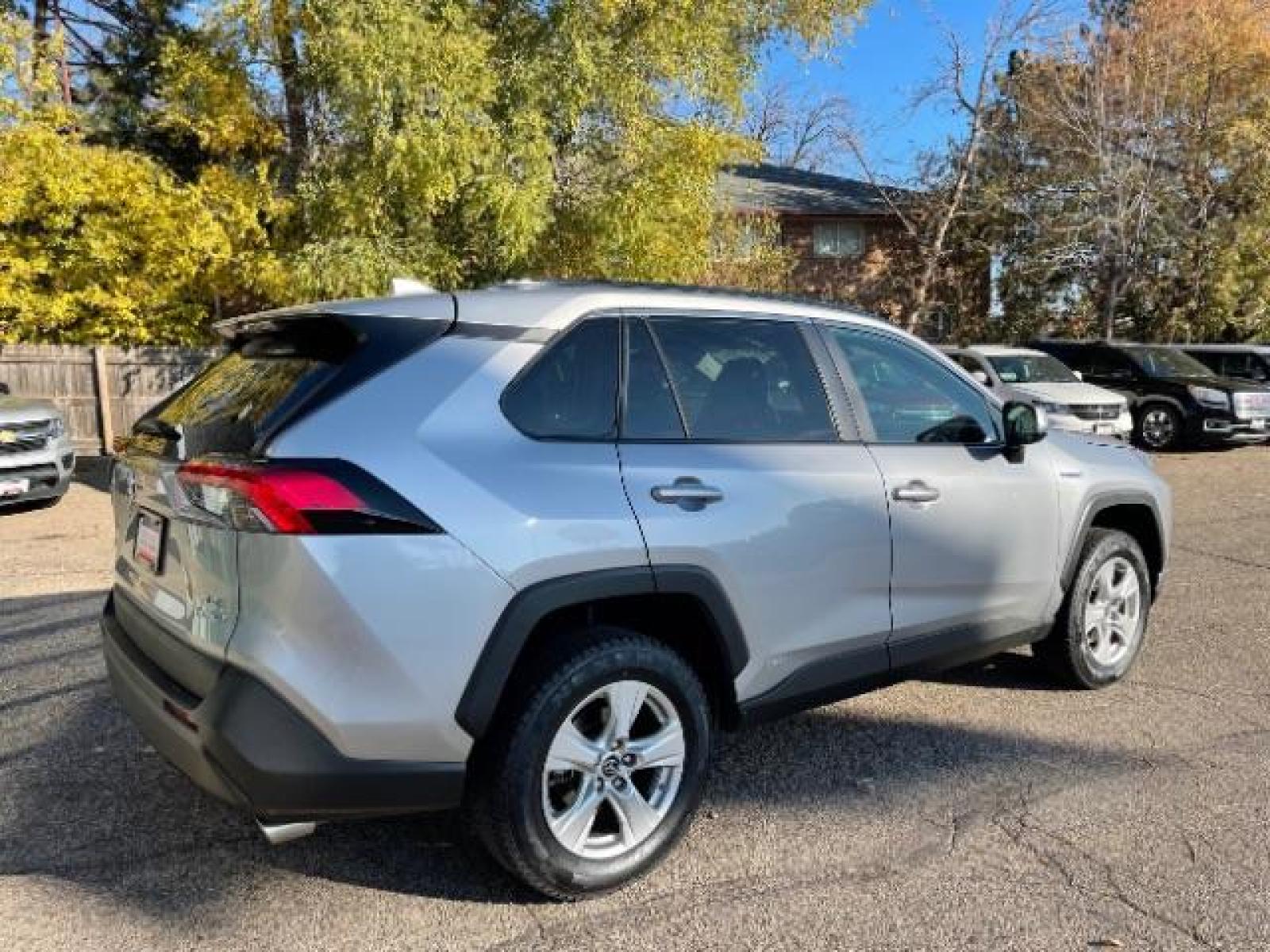2019 Silver Sky Metallic Toyota RAV4 Hybrid LE (2T3MWRFV8KW) with an 2.5L L4 DOHC 16V HYBRID engine, Continuously Variable Transmission transmission, located at 3301 W Hwy 13, Burnsville, MN, 55337, (952) 460-3200, 44.775333, -93.320808 - Photo #6
