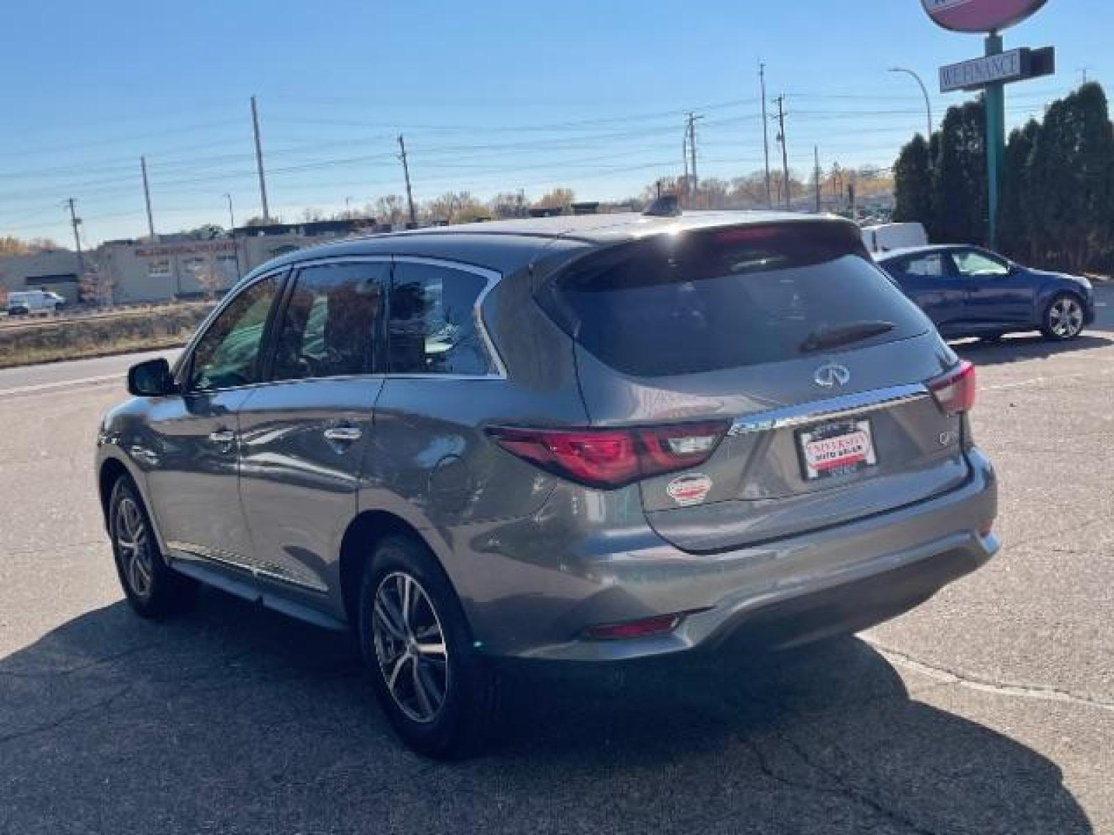 2018 GRAY Infiniti QX60 Base AWD (5N1DL0MM9JC) with an 3.5L V6 DOHC 24V engine, Continuously Variable Transmission transmission, located at 3301 W Hwy 13, Burnsville, MN, 55337, (952) 460-3200, 44.775333, -93.320808 - Photo #2