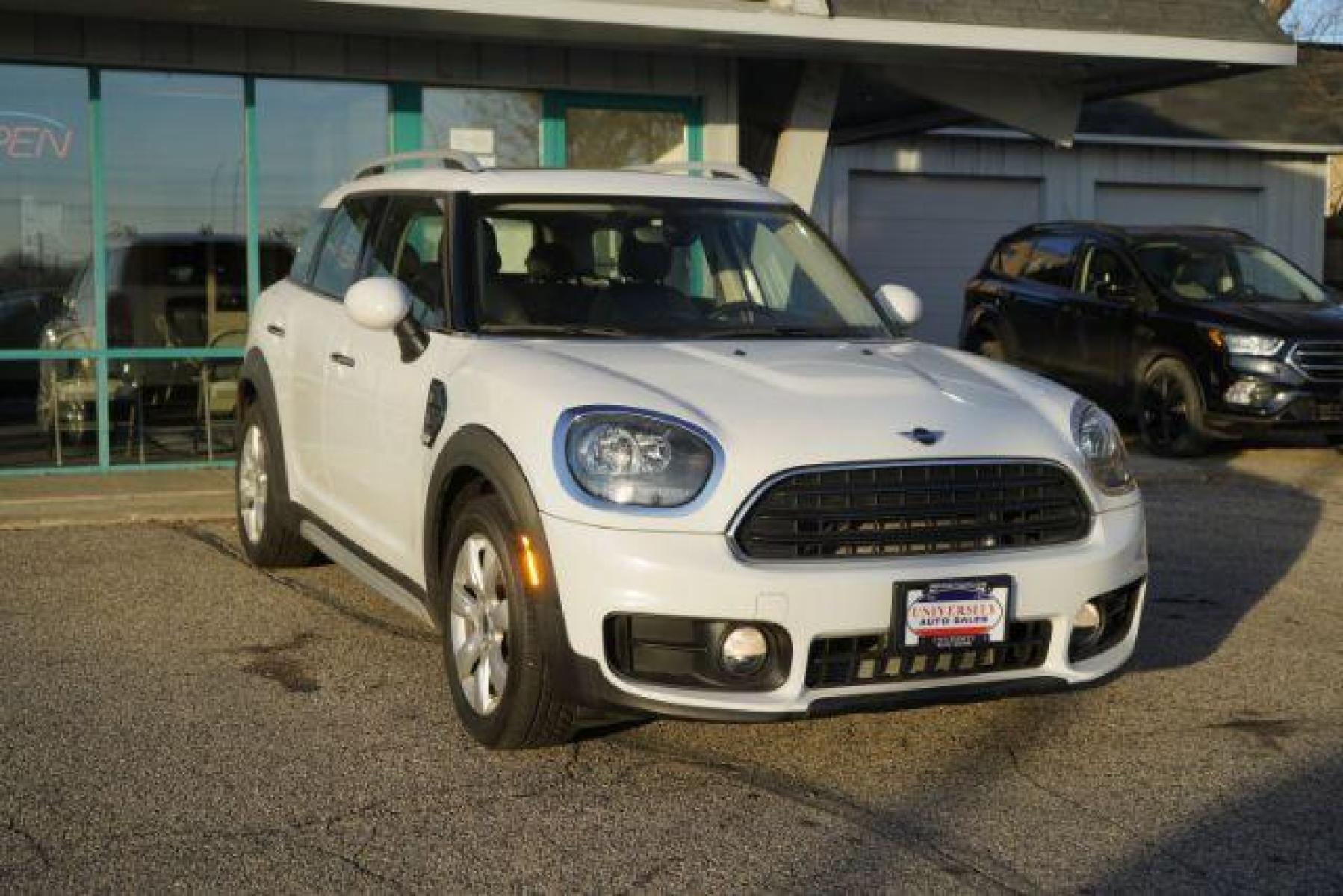2019 Light White Mini Countryman ALL4 (WMZYV5C50K3) with an 1.5L L3 engine, located at 3301 W Hwy 13, Burnsville, MN, 55337, (952) 460-3200, 44.775333, -93.320808 - Photo #1
