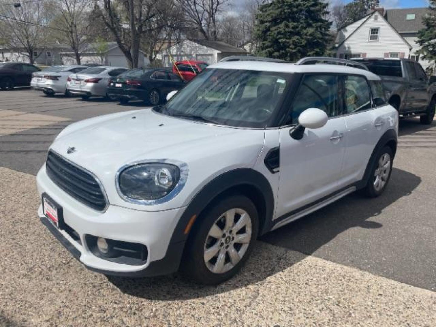 2019 Light White Mini Countryman ALL4 (WMZYV5C50K3) with an 1.5L L3 engine, 6-Speed Automatic transmission, located at 3301 W Hwy 13, Burnsville, MN, 55337, (952) 460-3200, 44.775333, -93.320808 - Photo#1