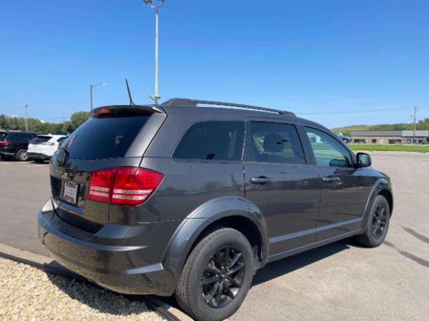 2020 GRAY Dodge Journey SE Value (3C4PDCAB1LT) with an 2.4L L4 DOHC 16V engine, 6-Speed Automatic transmission, located at 745 S Robert St, St. Paul, MN, 55107, (651) 222-2991, 44.923389, -93.081215 - Photo#4