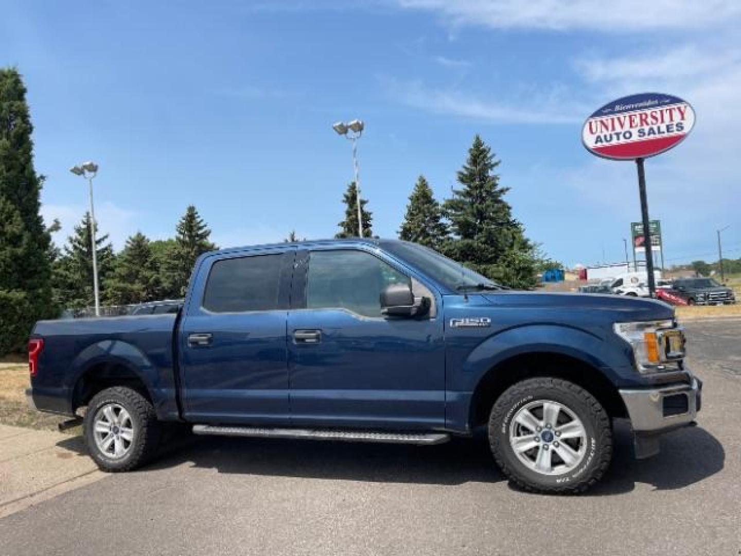 2018 Lightning Blue Metallic /Black, premium cloth Ford F-150 XLT SuperCrew 5.5-ft. Bed 4WD (1FTEW1EG2JK) with an 3.5L V6 TURBO engine, 6-Speed Automatic transmission, located at 3301 W Hwy 13, Burnsville, MN, 55337, (952) 460-3200, 44.775333, -93.320808 - Photo#3