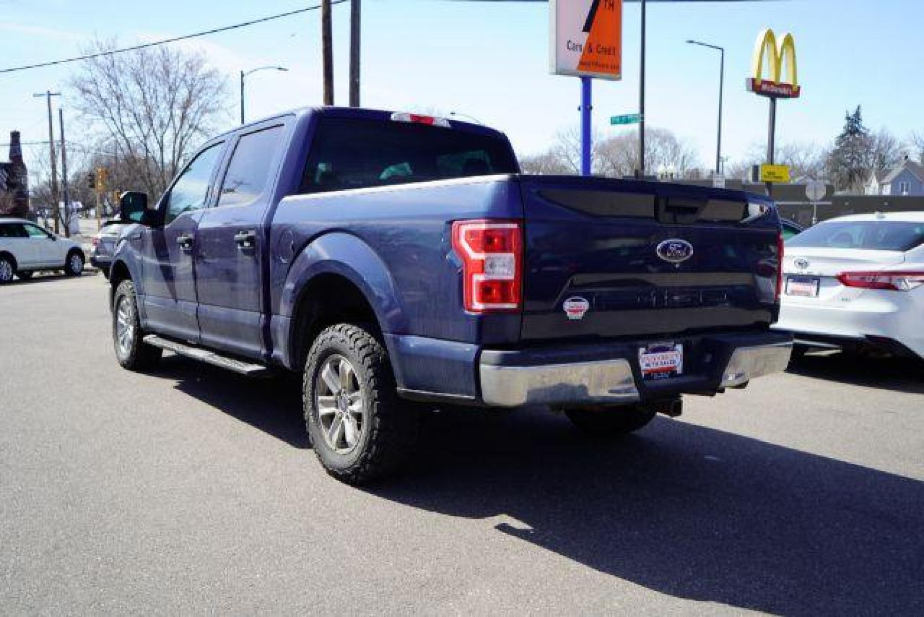 2018 Lightning Blue Metallic /Black, premium cloth Ford F-150 XLT SuperCrew 5.5-ft. Bed 4WD (1FTEW1EG2JK) with an 3.5L V6 TURBO engine, 6-Speed Automatic transmission, located at 834 West 7th Street, St. Paul, MN, 55102, (651) 797-6393, 44.930954, -93.121559 - Photo #4