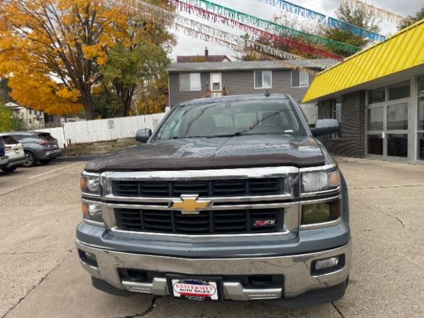 2015 Deep Ocean Blue Meta Chevrolet Silverado 1500 LT Crew Cab 4WD (3GCUKREC3FG) with an 5.3L V8 OHV 16V engine, 6-Speed Automatic transmission, located at 745 S Robert St, St. Paul, MN, 55107, (651) 222-2991, 44.923389, -93.081215 - Photo#1