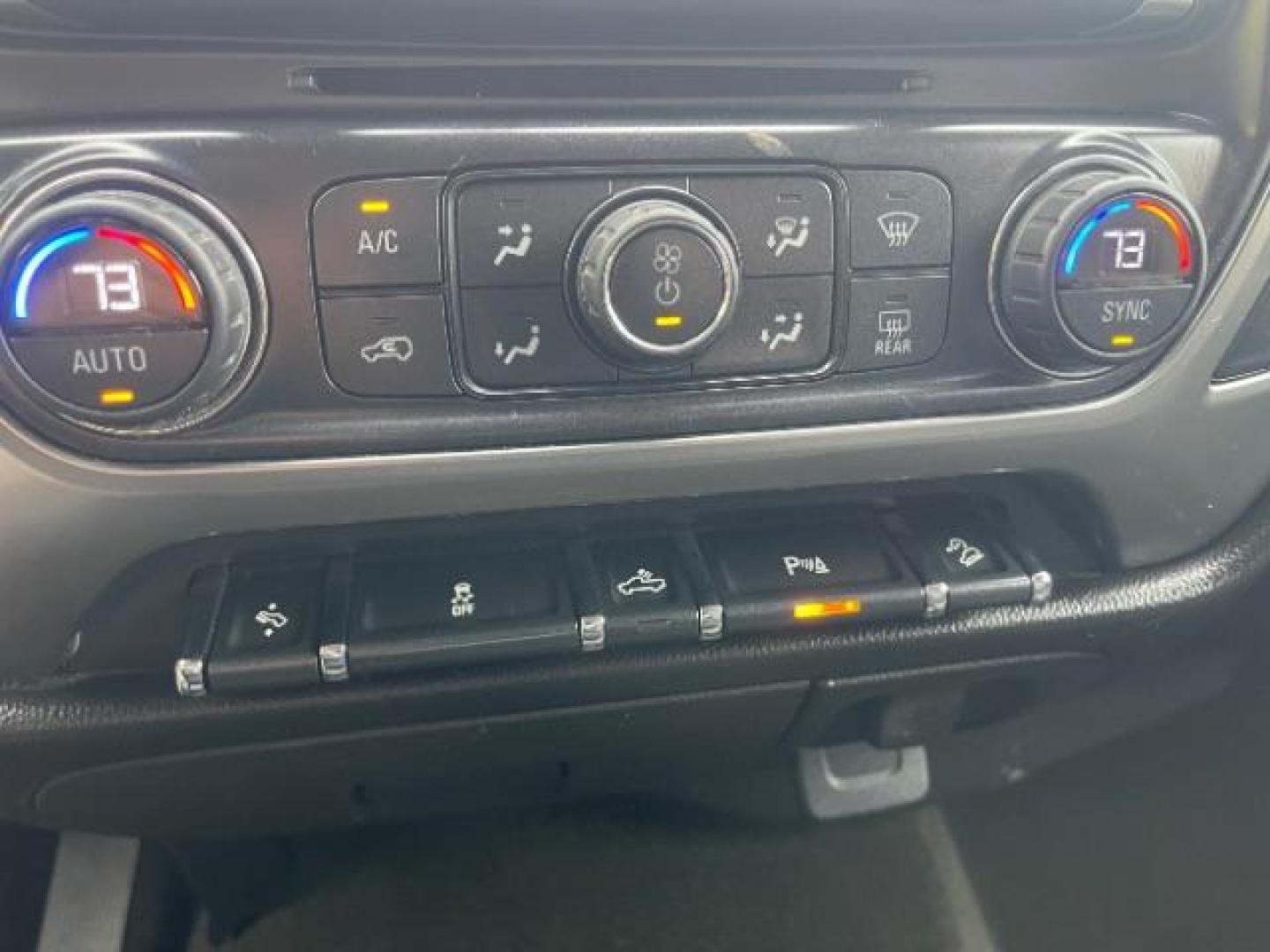 2015 Deep Ocean Blue Meta Chevrolet Silverado 1500 LT Crew Cab 4WD (3GCUKREC3FG) with an 5.3L V8 OHV 16V engine, 6-Speed Automatic transmission, located at 745 S Robert St, St. Paul, MN, 55107, (651) 222-2991, 44.923389, -93.081215 - Photo#20