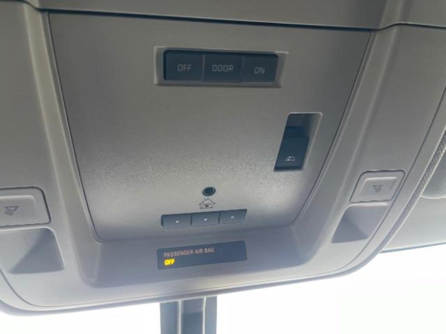 2015 Deep Ocean Blue Meta Chevrolet Silverado 1500 LT Crew Cab 4WD (3GCUKREC3FG) with an 5.3L V8 OHV 16V engine, 6-Speed Automatic transmission, located at 745 S Robert St, St. Paul, MN, 55107, (651) 222-2991, 44.923389, -93.081215 - Photo#22