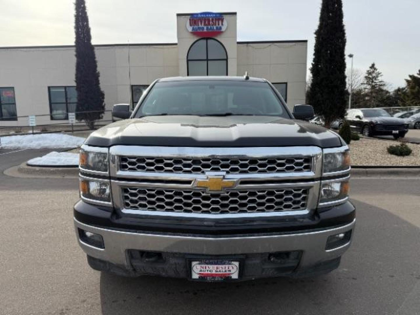 2015 Black Chevrolet Silverado 1500 LT Crew Cab 4WD (3GCUKREC6FG) with an 5.3L V8 OHV 16V engine, 6-Speed Automatic transmission, located at 3301 W Hwy 13, Burnsville, MN, 55337, (952) 460-3200, 44.775333, -93.320808 - Photo#1