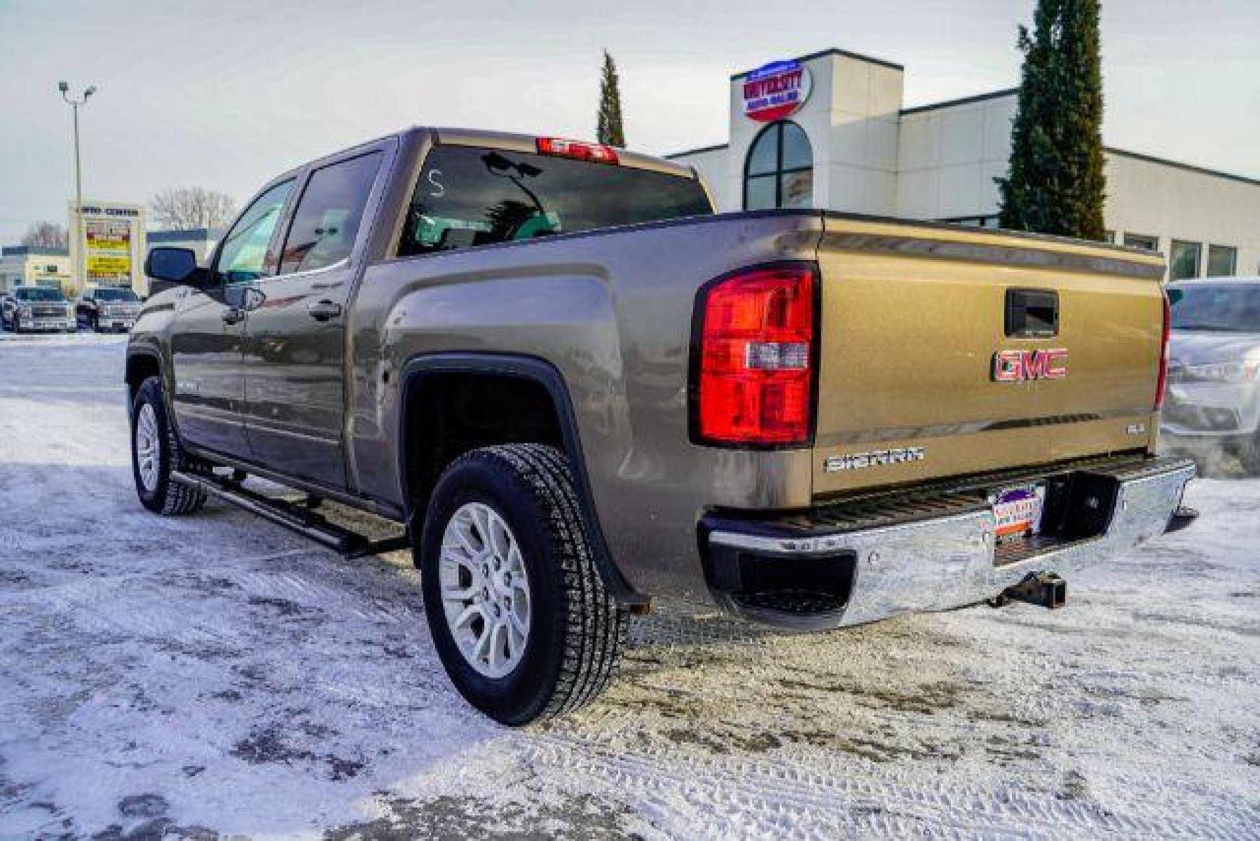 2014 BROWN GMC Sierra 1500 SLE Crew Cab 4WD (3GTU2UEC2EG) with an 5.3L V8 OHV 16V engine, 6-Speed Automatic transmission, located at 3301 W Hwy 13, Burnsville, MN, 55337, (952) 460-3200, 44.775333, -93.320808 - Photo #5