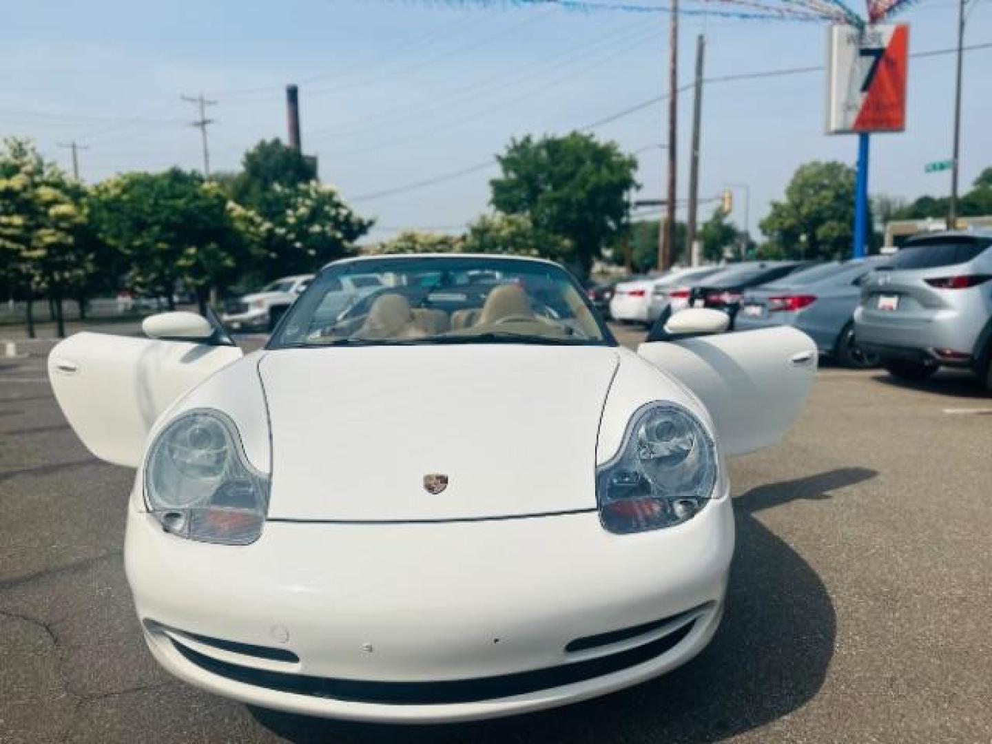 2000 WHITE Porsche 911 Carrera Cabriolet (WP0CA2994YS) with an 3.4L H6 DOHC 24V engine, 6-Speed Manual transmission, located at 3301 W Hwy 13, Burnsville, MN, 55337, (952) 460-3200, 44.775333, -93.320808 - Photo#18